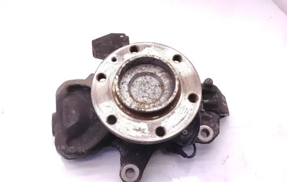 Mercedes-Benz Sprinter W906 Front wheel hub A906332 A9069050601
