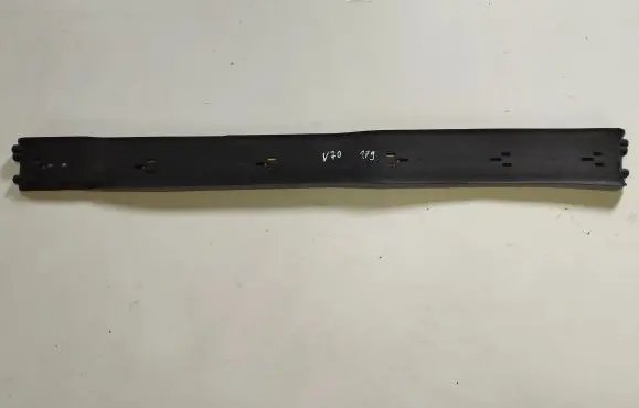 Volvo V70 Center/middle under tray cover 8631105