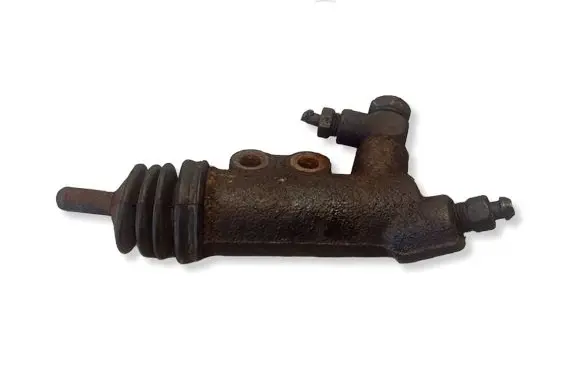 Hyundai ix20 Clutch master cylinder 