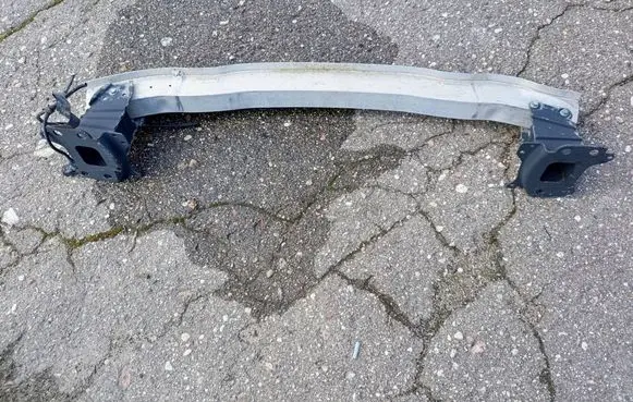 Audi A3 S3 8P Front bumper cross member 8P0807113B