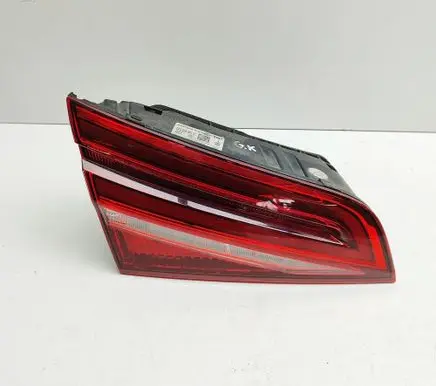 Audi A3 S3 8V Tailgate rear/tail lights 8V4945093C