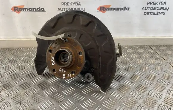Volkswagen PASSAT B8 Front wheel hub spindle knuckle 5Q0407258A
