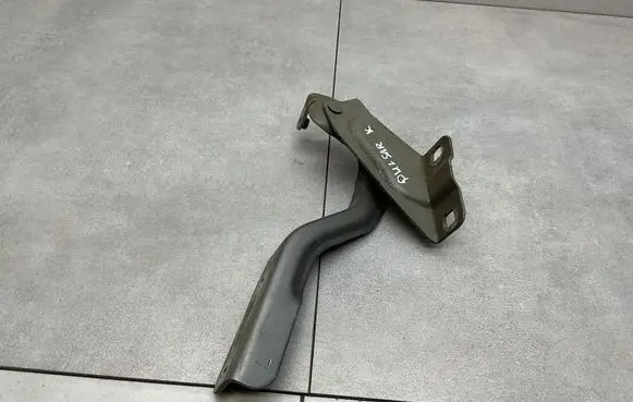 Nissan Pulsar Engine bonnet/hood hinges 