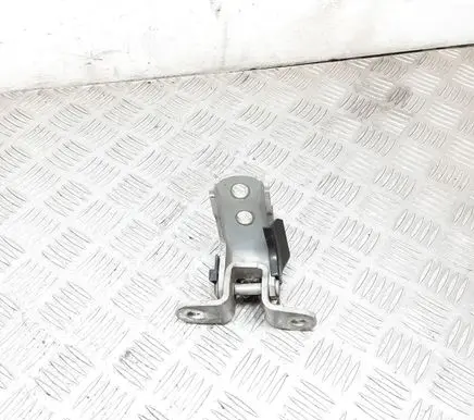 Lexus IS 220D-250-350 Front door lower hinge 