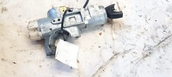 Nissan X-Trail T30 Ignition lock 28590c9902 5wk48042a