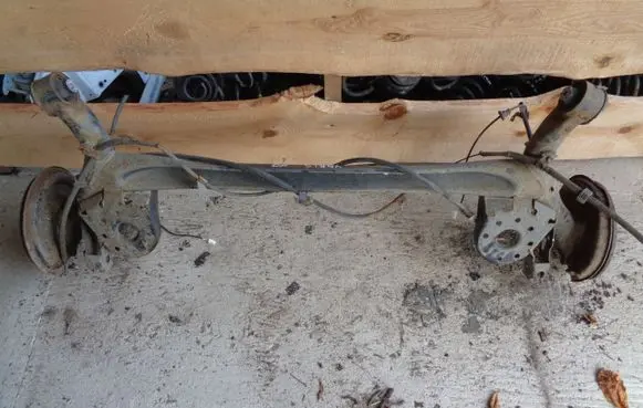 Toyota Yaris Rear axle beam 
