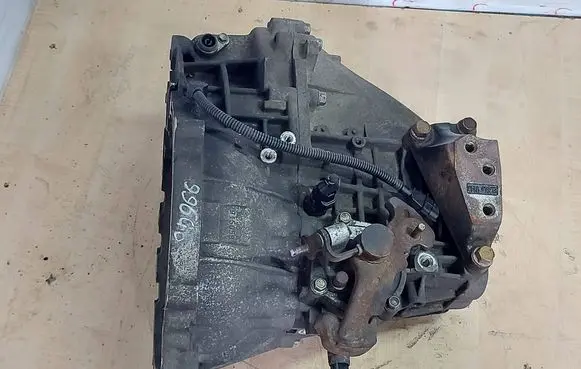 KIA Sportage Manual 5 speed gearbox WCJ6K 915059