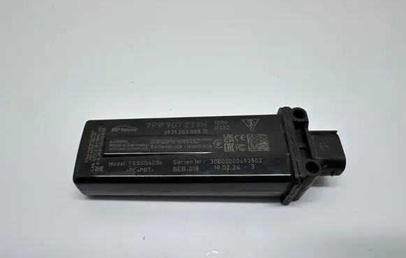Porsche Macan (95B) Tire pressure control unit 7PP907273H 053120300512