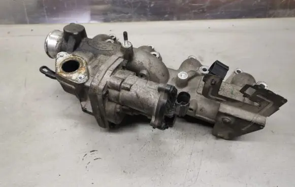 Ford Mondeo MK IV EGR valve 16100011