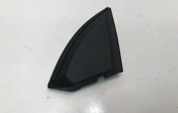 Nissan Leaf II (ZE1) Other front door trim element 802923NL0A