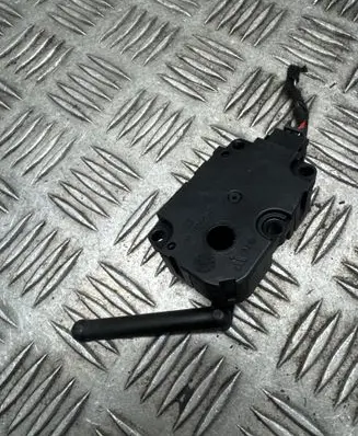 Mercedes-Benz S C217 Intake manifold valve actuator/motor EM208001 ZBAT0059Q01 20190629