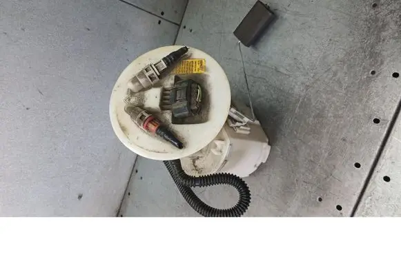 Ford Focus In-tank fuel pump 98APAJ9H307