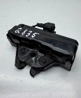 Lexus IS 220D-250-350 Engine bonnet/hood lock/catch