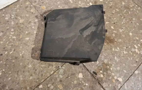 Volvo V60 Battery box tray cover/lid 31353766