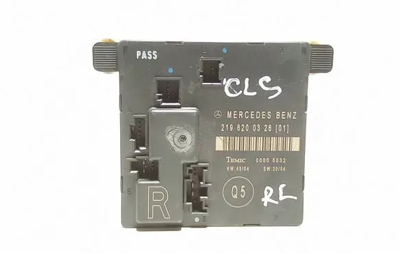 Mercedes-Benz CLS C219 Door control unit/module 2198200326 00005032