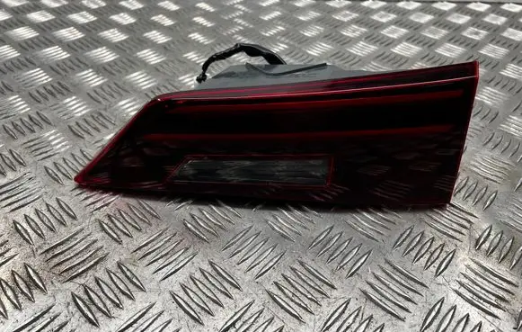 Lexus IS III XE30 Tailgate rear/tail lights 8159053141 A4L3620001