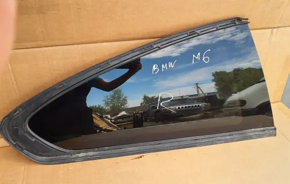 BMW 6 F12 F13 Rear vent window glass 7219890 7199950