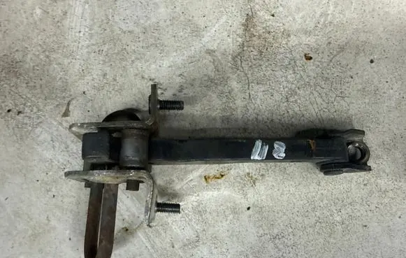 Volvo S80 Rear door check strap stopper 8650061