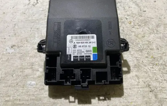 Mercedes-Benz A W169 Other control units/modules A1698206826 05072312 12044204296803