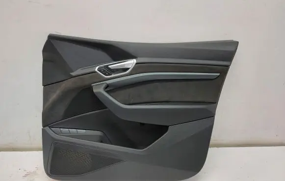 Audi e-tron Front door card panel trim