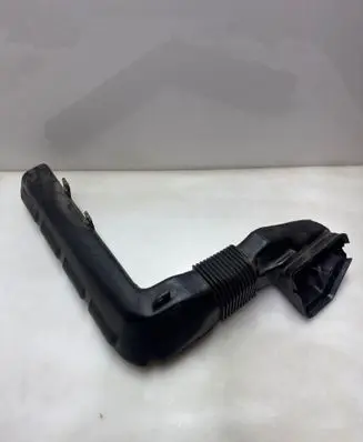 BMW 5 E34 Air intake hose/pipe 1908702