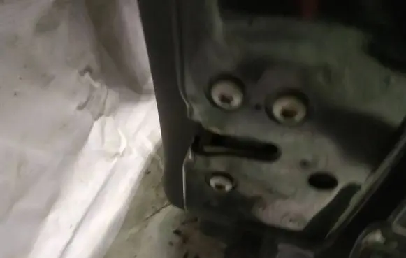 Alfa Romeo 159 Front door lock