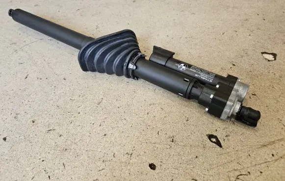BMW 4 F36 Gran coupe Tailgate/trunk strut/damper 7432376