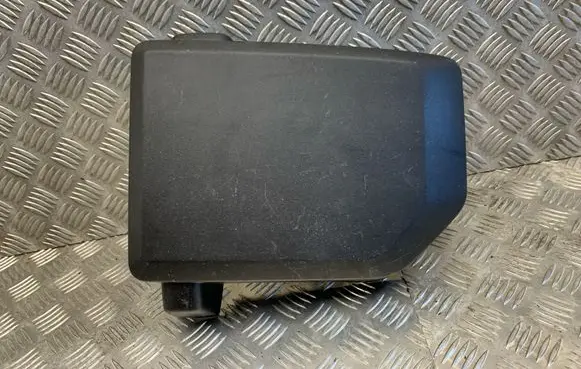 Volvo XC90 Air filter box cover 30680265