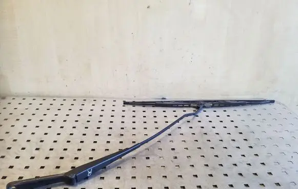 Volkswagen Transporter - Caravelle T4 Front wiper blade arm 701955410A