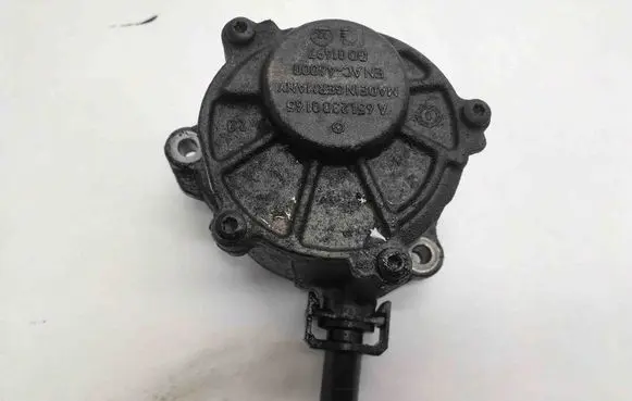 Mercedes-Benz E C207 W207 Vacuum pump A6512300165