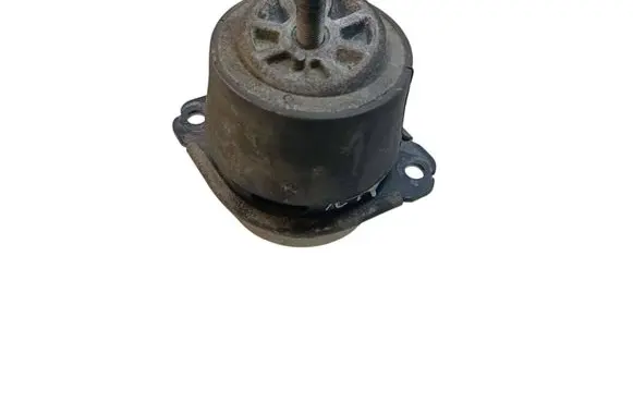 Audi Q7 4L Engine mount bracket 7L8199131A 2032006