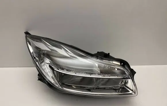Opel Insignia A Headlight/headlamp 13226783 1EJ00963002