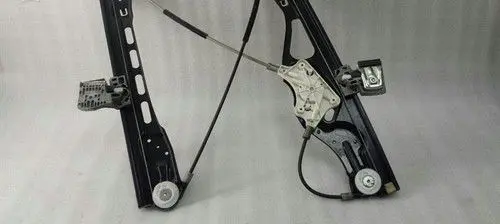 Mercedes-Benz E W211 Front door window regulator with motor A2117200446