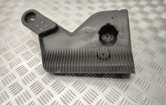 Opel Vivaro Fuel tank bottom protection 9816482080