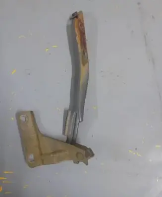 Nissan Note (E11) Engine bonnet/hood hinges 