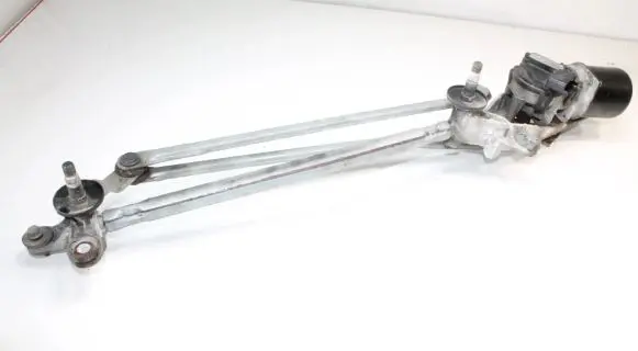 Nissan Qashqai Front wiper linkage and motor