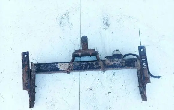 Iveco Daily 30.8 - 9 Tow bar set 