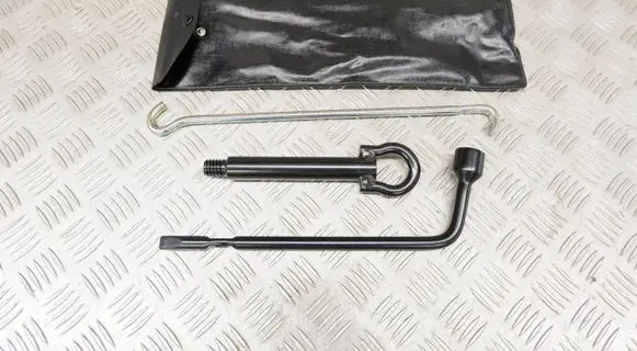 Lexus CT 200H Tool set 0911352031 0915076020 5196150042