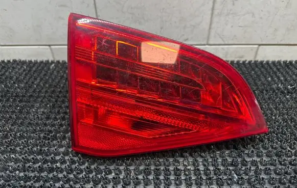 Audi A4 S4 B8 8K Tailgate rear/tail lights 8K9945093B