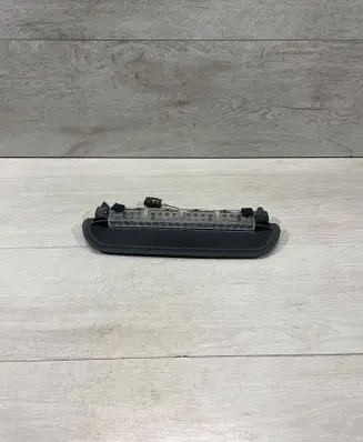 BMW 5 E60 E61 Third/center stoplight 229951