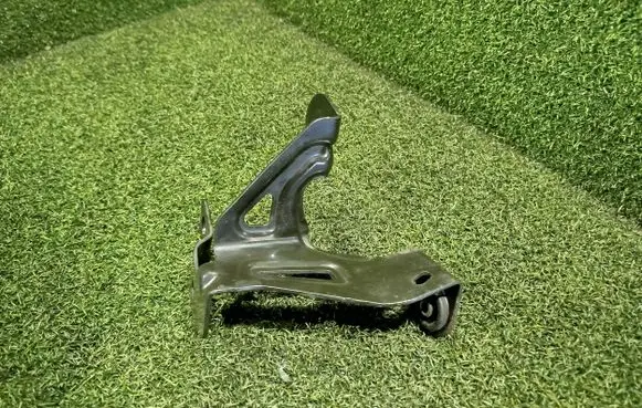 Opel Vivaro Power steering pump mounting bracket 996947948R 453779