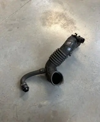 BMW 3 F30 F35 F31 Air intake duct part 586509