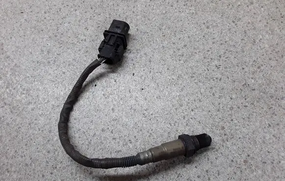 Mercedes-Benz ML W166 Lambda probe sensor A0095425518