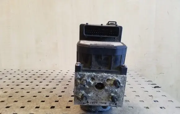 Toyota Avensis T220 ABS Pump 4451005030 0273004559