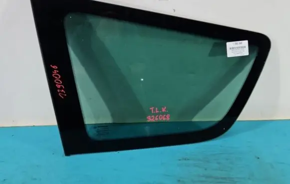 Renault Scenic III - Grand scenic III Rear side window IMPRK1390046