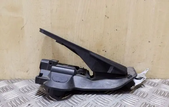 Volkswagen Golf VI Accelerator throttle pedal 1K2721503R