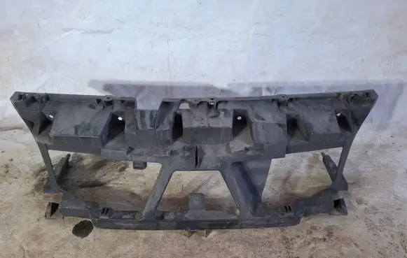 Renault Scenic II - Grand scenic II Radiator support slam panel 8200140174