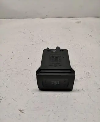 Volkswagen Golf IV Windscreen/window heater switch 1J0953235J