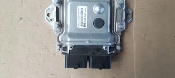 Opel Agila B Engine control unit/module 3392085L01 0261S07289