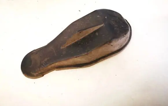 Headlight/headlamp dust cover